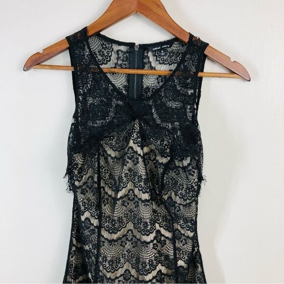 Naked ZEBRA Nude Mid Dress with Black Lace Overlay Small - Picture 3 of 8